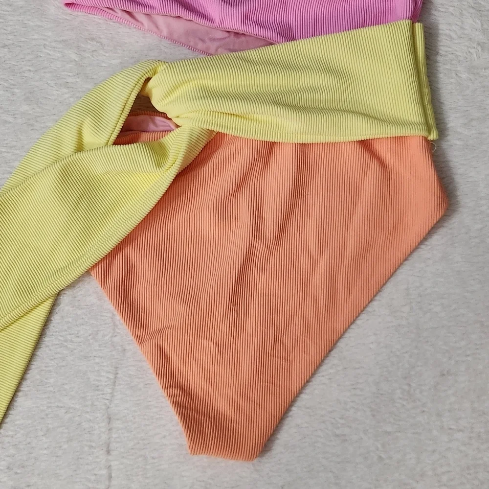 New!Beach Riot Carlie Fruity Colorblock One Piece Swimsuit - Picture 11 of 13
